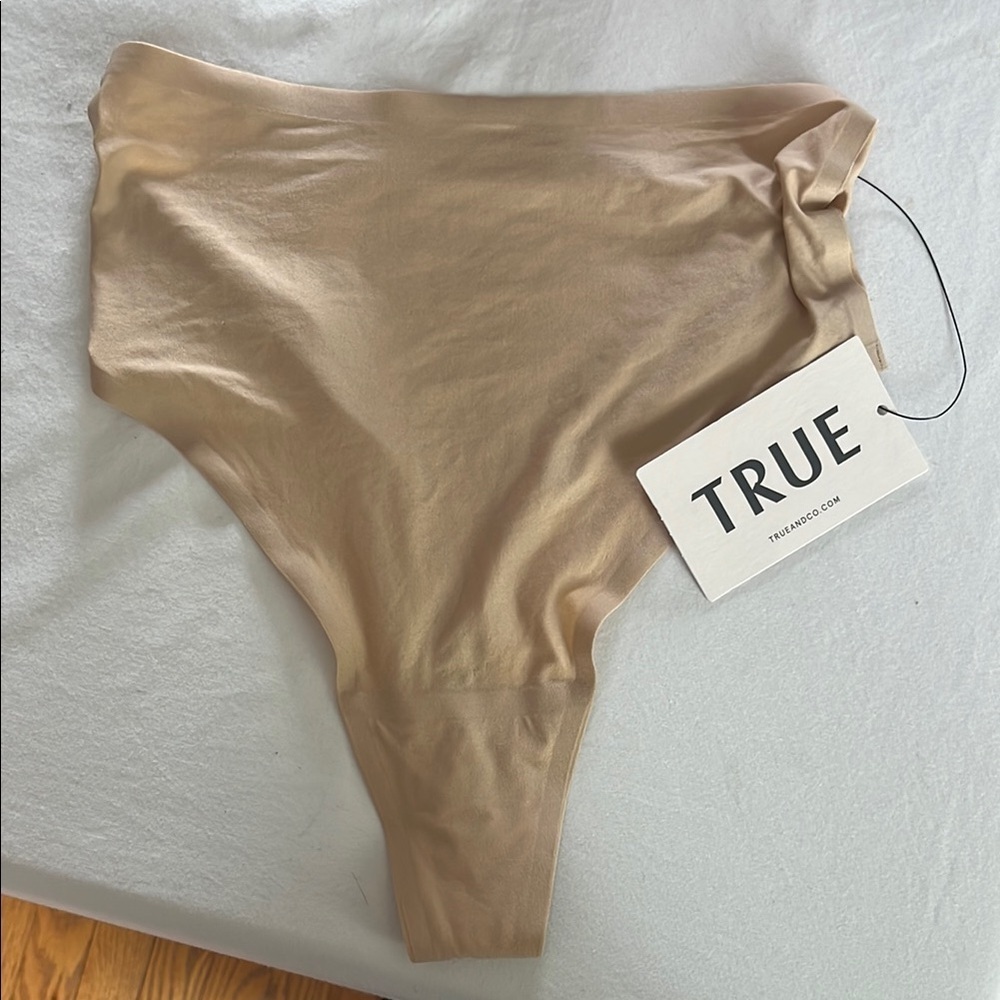 NWT TRUE & CO. ONE SIZE FITS MOST NUDE HIGHWAIST THONG SHAPEWEAR XS/TP-L